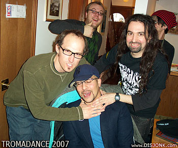 T. Arthur Cottam réalisateur Filthy Food, (pouce derrière) Jack, (étranglé) Jonathan Lee directeur de la programmation Tromadance